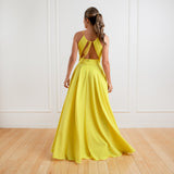 Vestido Longo em Crepe com Recortes e Saia Ampla – REF: EG36