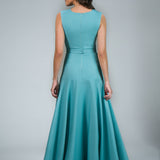 Vestido Longo em Crepe com Decote Alto e Saia Ampla – REF: OD83