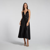 Vestido Midi em Cetim com Decote Profundo e Costas Abertas – REF: EG19MD