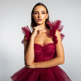 Vestido Longo em Tule com Corpo Transparente e Volume Imponente – REF: EG07