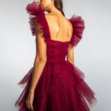 Vestido Longo em Tule com Corpo Transparente e Volume Imponente – REF: EG07