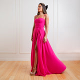 Vestido Longo em Crepe com Decote Coração e Saia Esvoaçante – REF: EG31