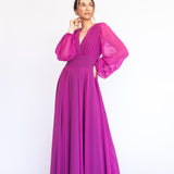 Vestido Longo em Musseline com Mangas Longas e Saia Esvoaçante – REF: EG40