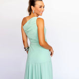 Vestido Longo Drapeado Assimétrico em Musselina Fluida com Fenda – REF: EG03.SM