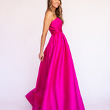 Vestido Longo em Zibeline Tomara que Caia com Saia Rodada – REF: OD102