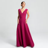 Vestido Longo em Crepe com Decote Profundo e Laço nas Costas – REF: EG33